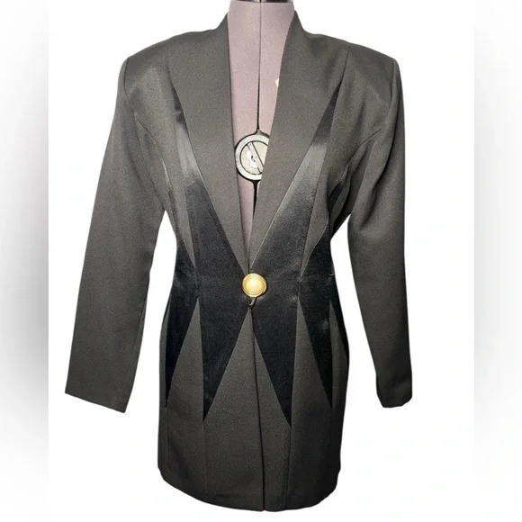 Black Tailored Blazer with Geometric Waist Detail - Picture 3 of 9